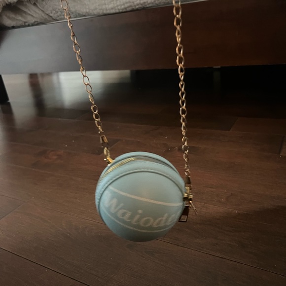 3 purses - Picture 4 of 4